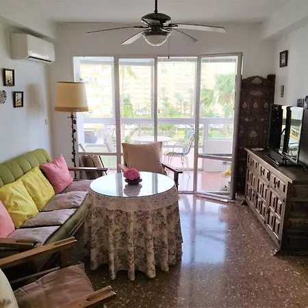 Appartement Beachfront With Pool In Urb Pueblo Nuevo And Tennis *