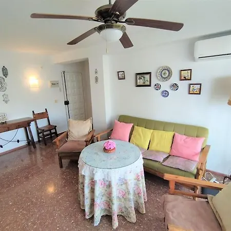 Appartement Beachfront With Pool In Urb Pueblo Nuevo And Tennis