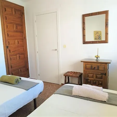 Appartement Beachfront With Pool In Urb Pueblo Nuevo And Tennis